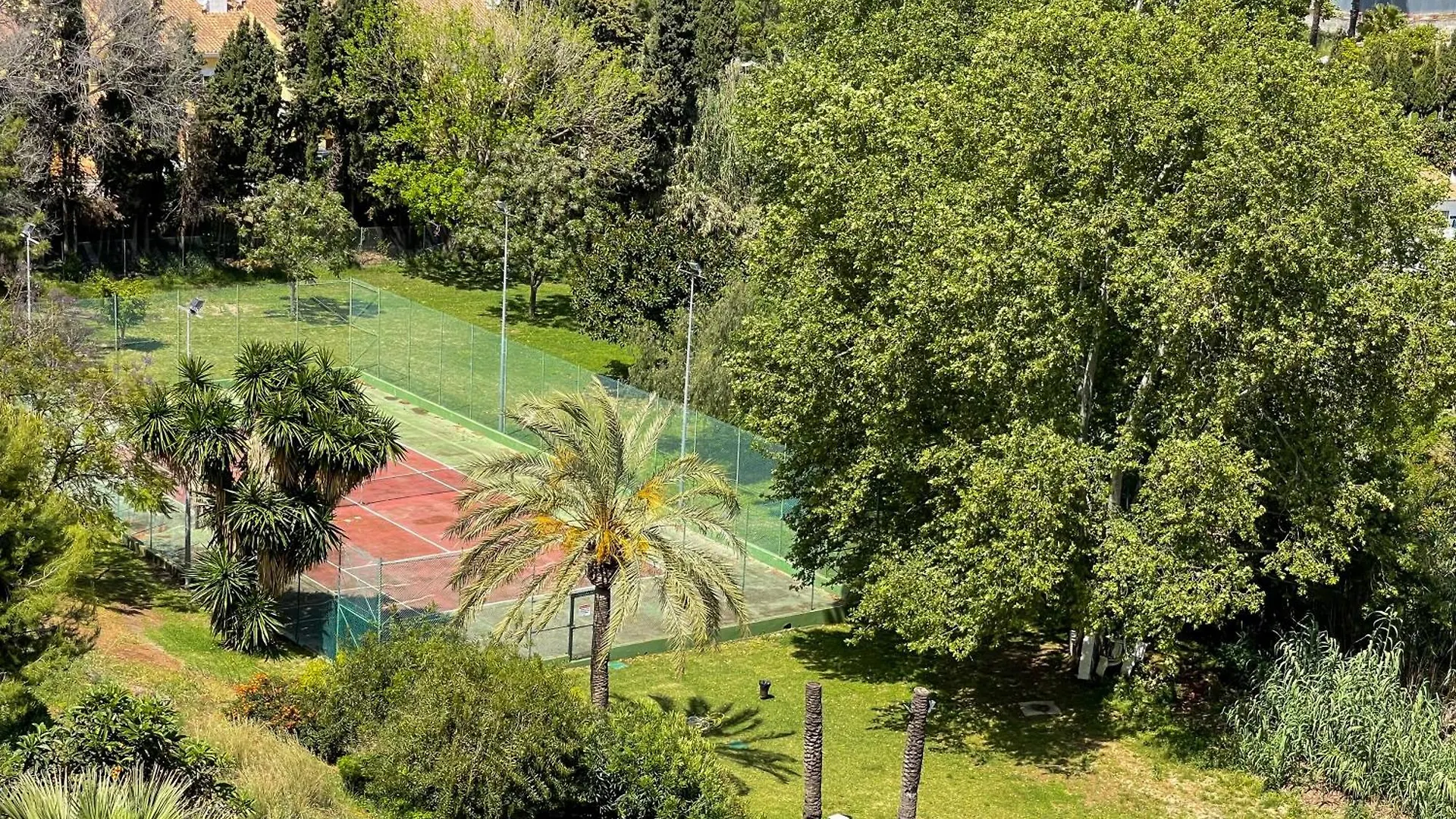 Modern Apartment With Terrace - 2 Min From The Beach Estepona España